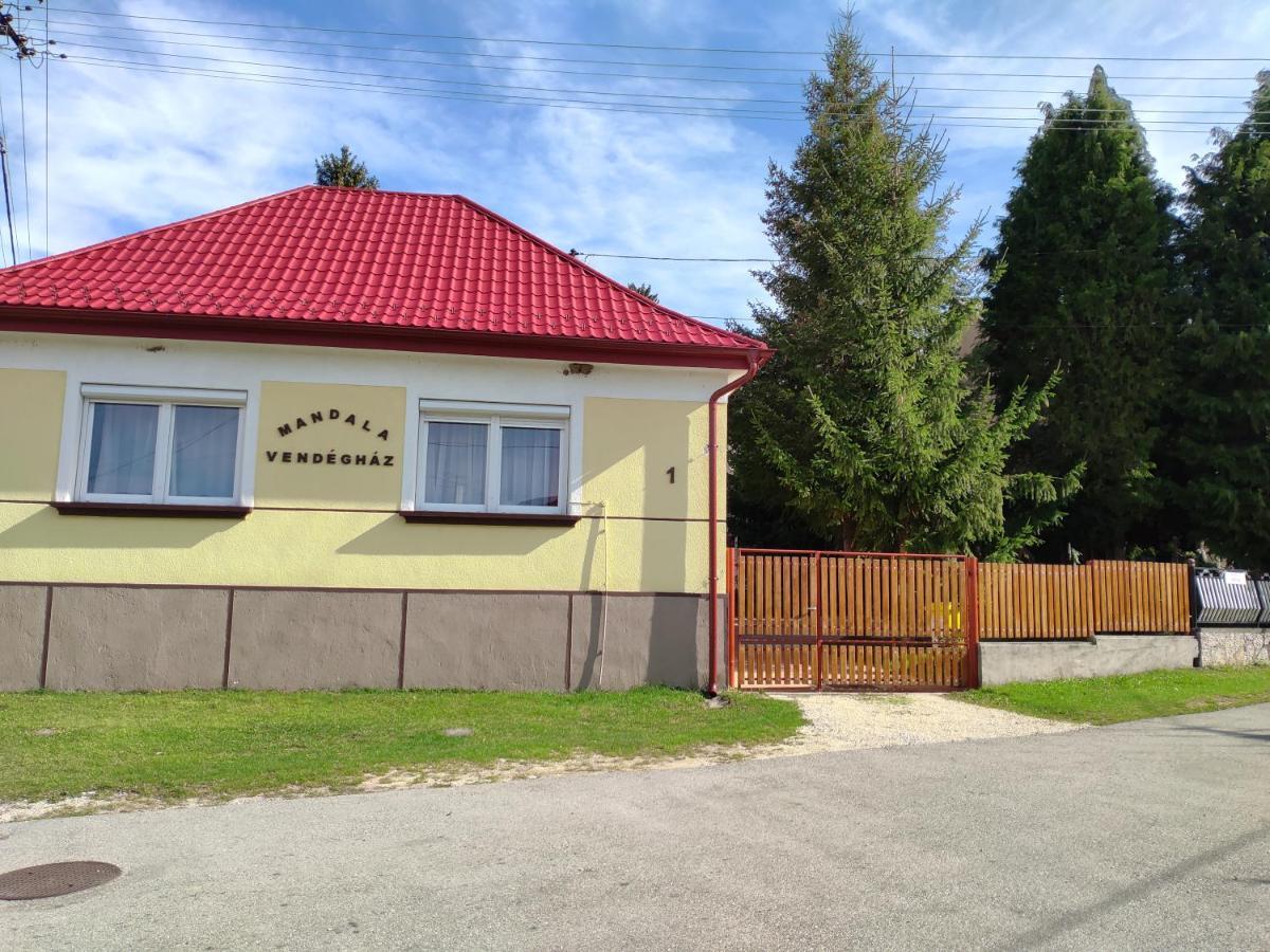 Bakonyi Mandala Haz Lägenhet Bakonybél Exteriör bild